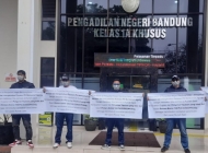 Aksi Warga RS Kebonjati, Kuasa Hukum Desak Hakim PN Bandung Adil dalam Putusan