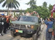 Joyride Ransus Maung, TNI Ajak Warga Bandung Rasakan Karya Anak Bangsa